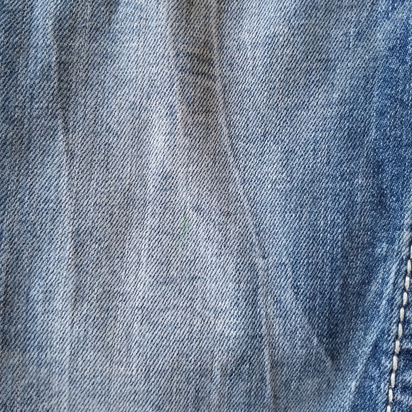 Miss Me Blingy Rhinestone Flap Pocket Jean Capris - Picture 6 of 10